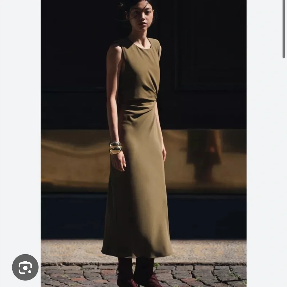 Zara Olive Midi Dress - Picture 5 of 7